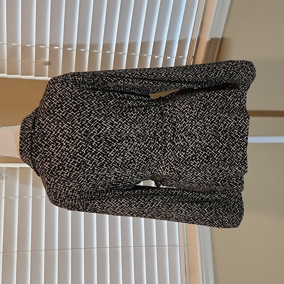 🎁Talbots Wrap Around Front Tie Blouse - size XL - Picture 6 of 12